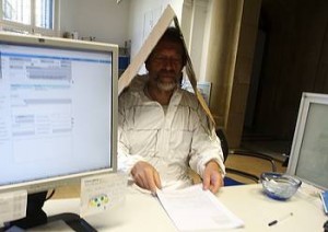 'Babestu etxe triste bat' ekimenean Jürgen Wolffek eskakizuna egin du udal erregistroan. 