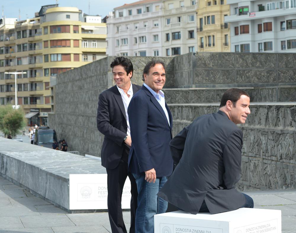 Benicio del Toro, Oliver Stone eta John Travolta, 'Savages' filmaren prentsaurrekoan. (Argazkia: N. Lizarralde)