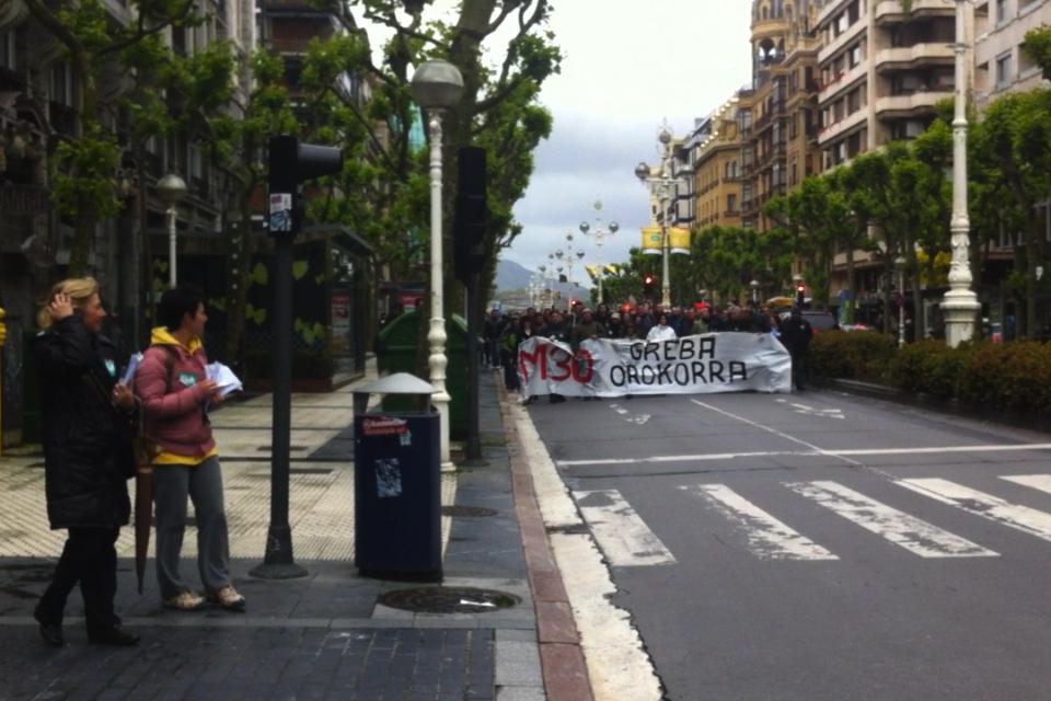 Gizarte Ongizateko zinegotzi Jon Albizu, gaurko agerraldian. (Argazkia: K. M.)