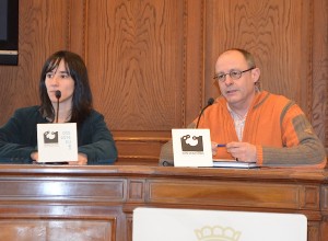 Nora Galparsoro eta Juan Karlos Izagirre, kalteen balorazioa egiten. (Argazkia: Agurtzane Altuna)