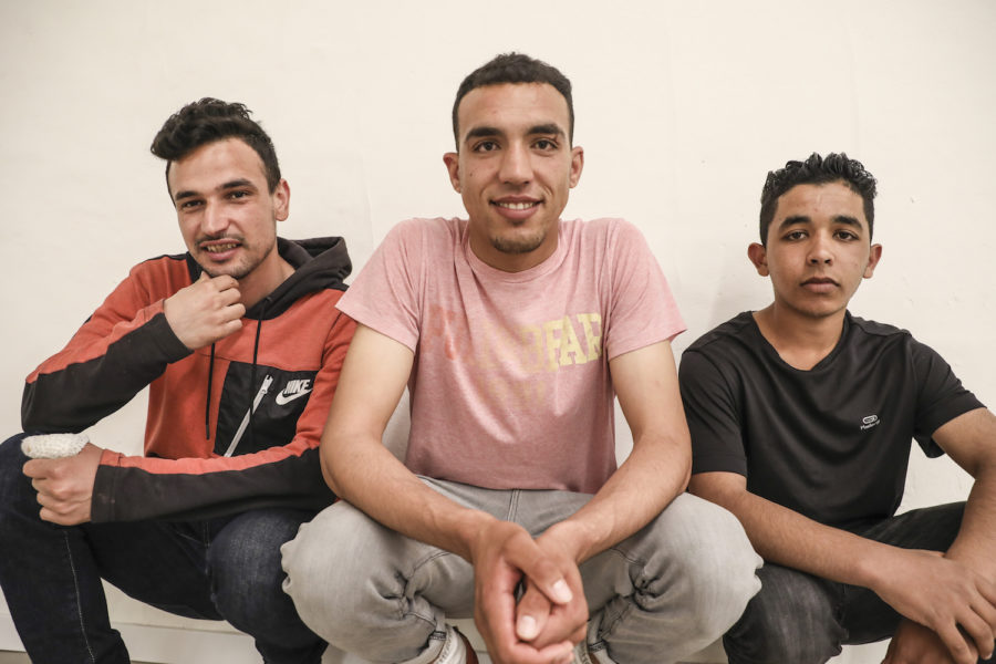harrotu ileak, gazte migranteak