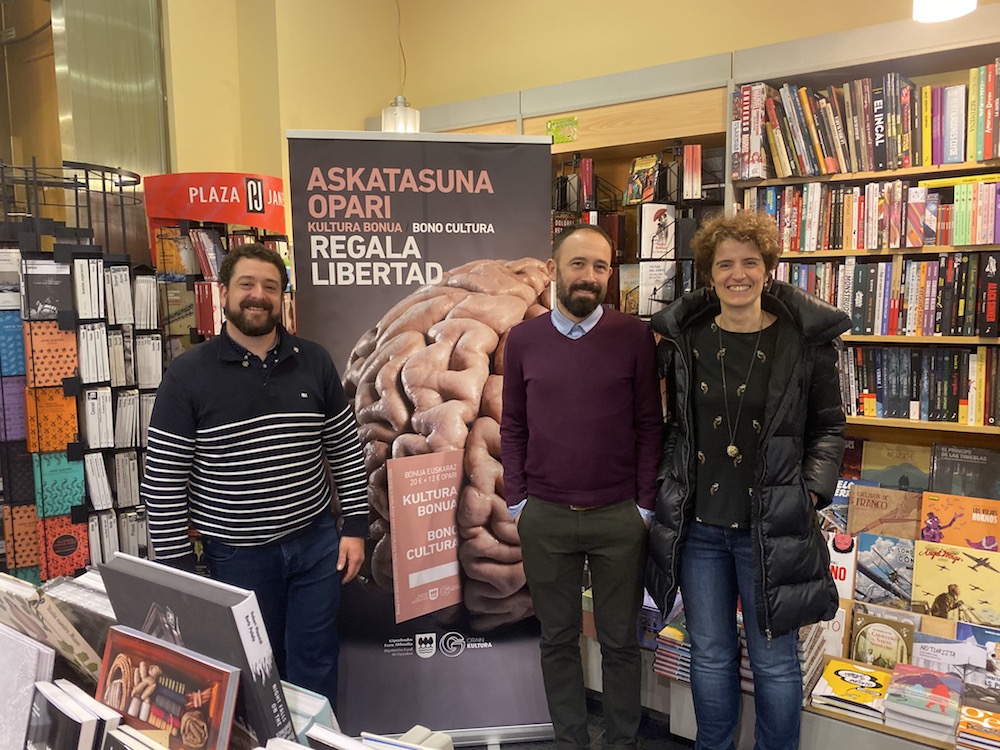 Hontza liburu dendan aurkeztu dute Kultura Bonua. (Argazkia: Gipuzkoako Foru Aldundia)