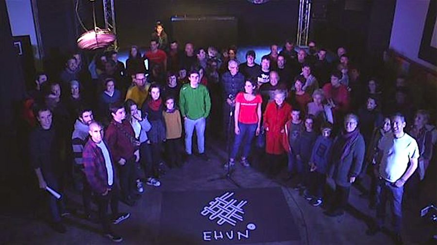 Ehun Euskal Errepublikaren aldeko ekimena