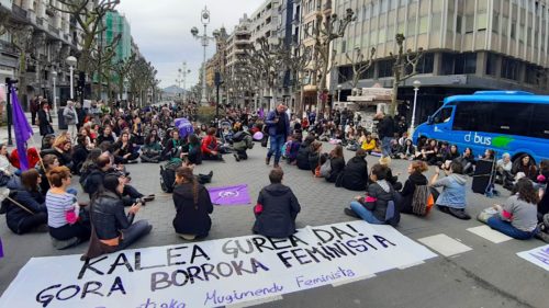 Eserialdia Askatasunaren etorbidean - Martxoak 8 - Mugimendu feminista