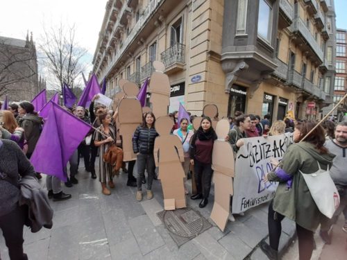 Etxeko langileen blokea, urtarrilaren 30eko greba orokorrean. (Argazkia: Irati Salsamendi)