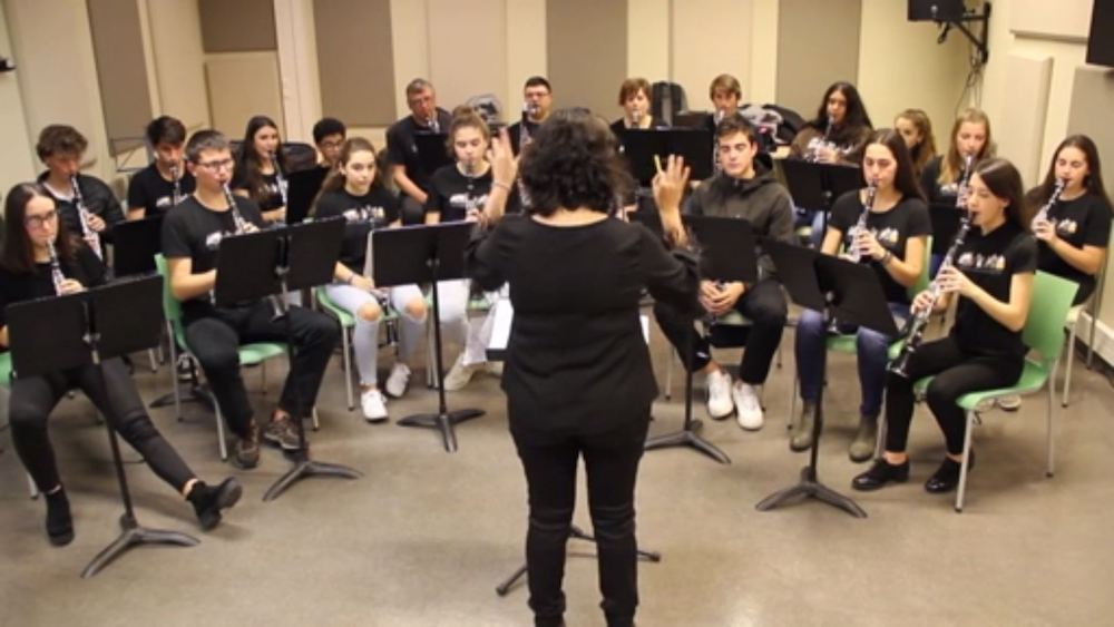Musika eta Dantza eskolako ikasleak