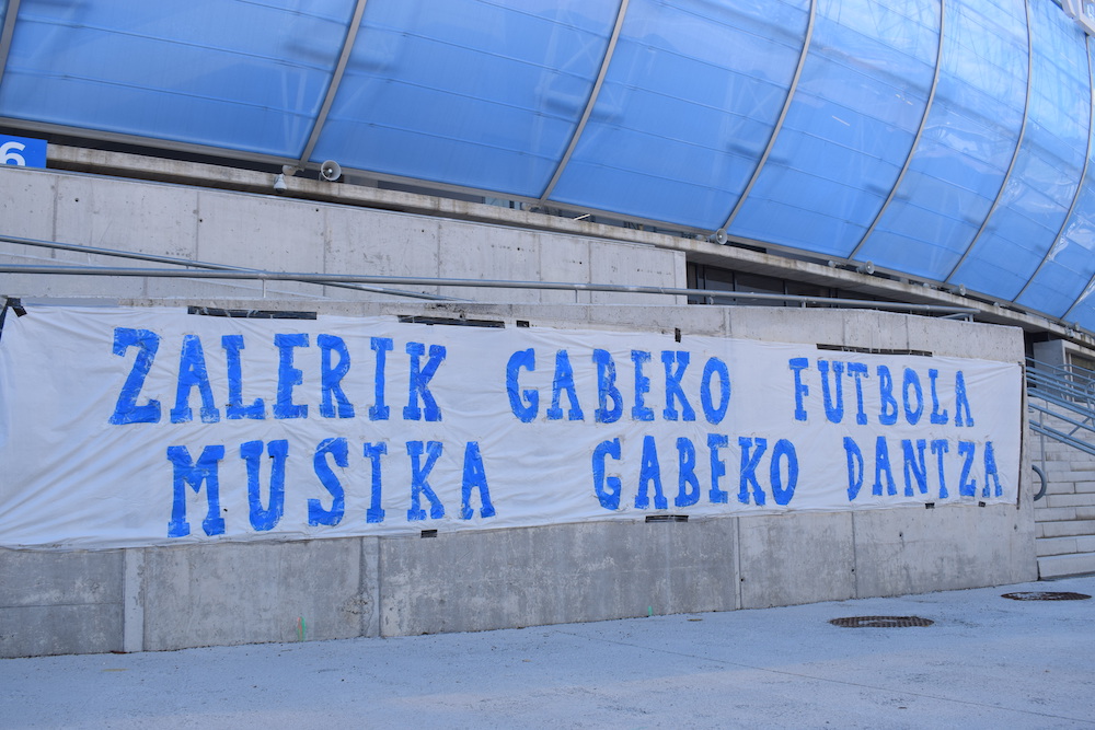 Anoeta_pankarta