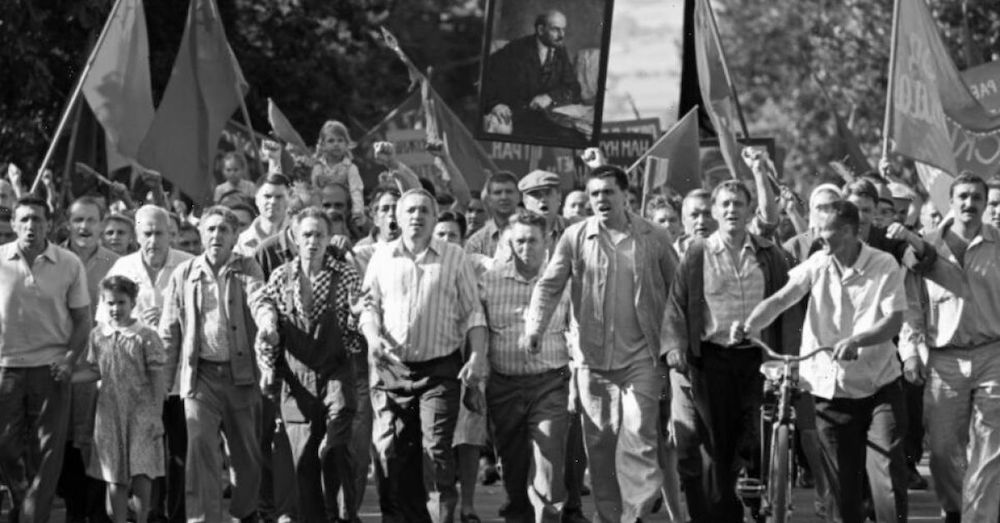 dear-comrades