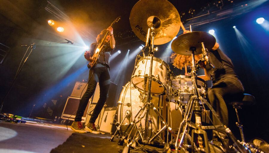 Niña Coyote eta Chico Tornado