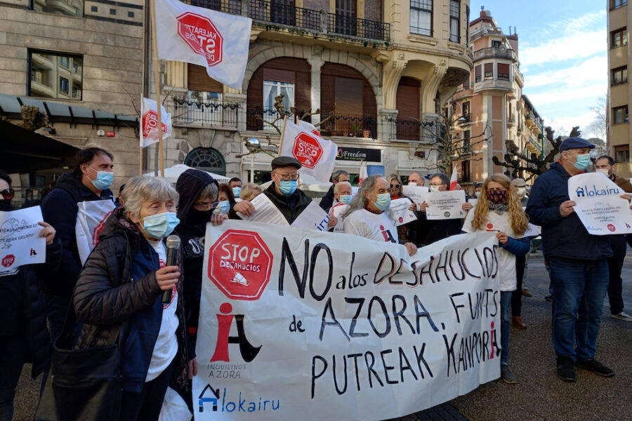 Azora_protesta