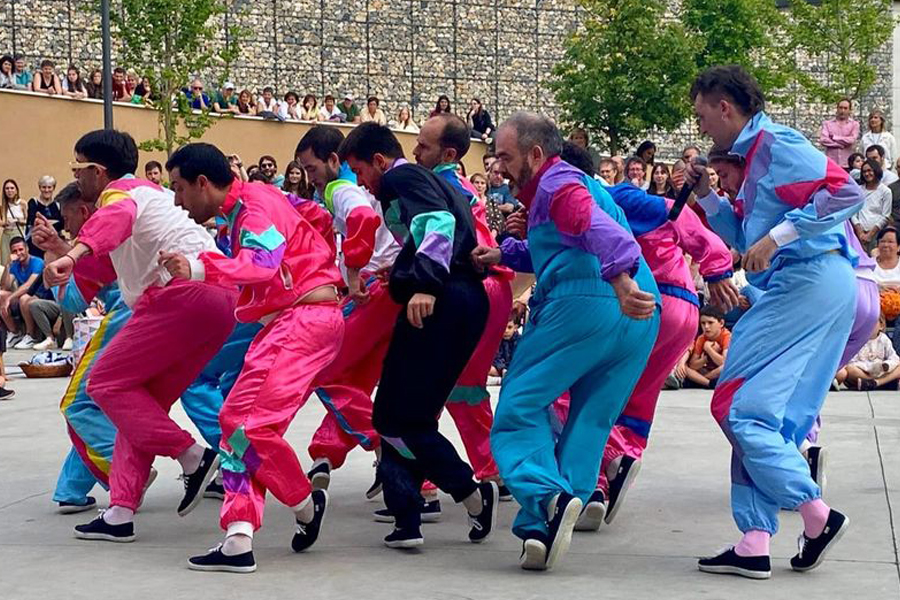 _Haurreskolari__ikuskizuna