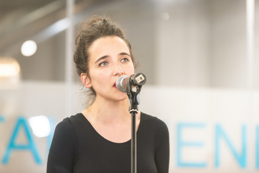 Miren_Amuriza_bertsolaria