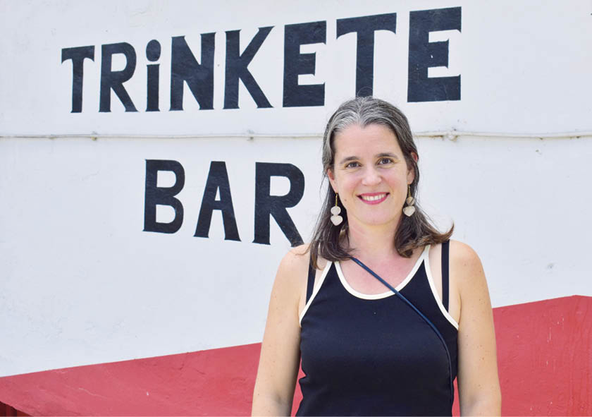 Maite Barron, Martuteneko bizilaguna.
