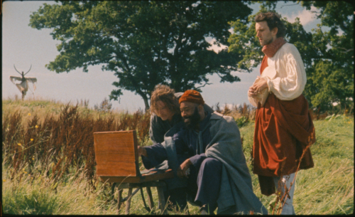 'Harvest' filma ikusteko sarrera bikoitza