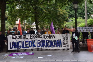 Erraustegia_protesta