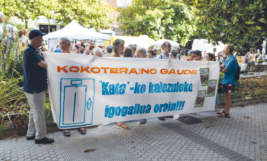 EgiaBizirik_igogailua