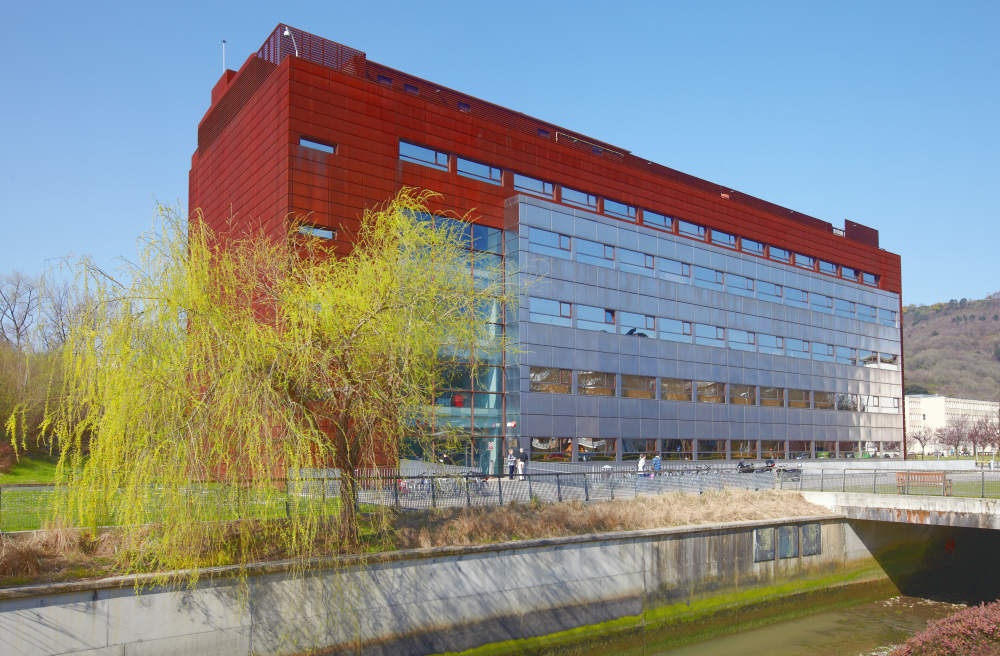 Korta Center, Polymat